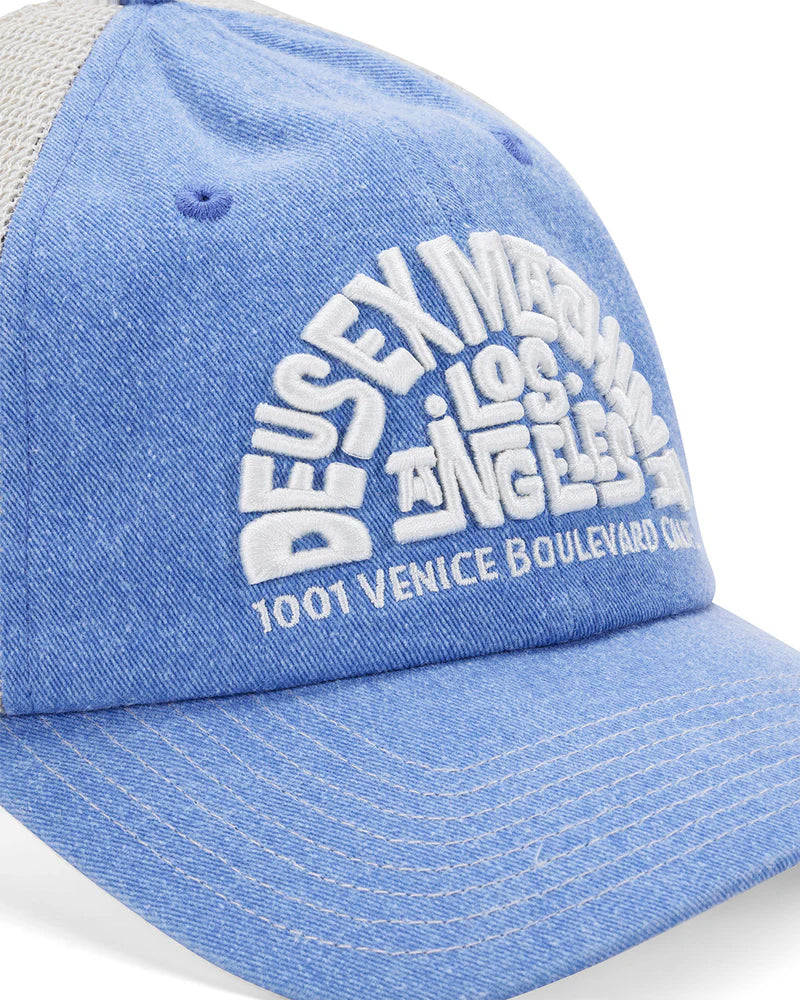 Deus ex machina - Angeles adress trucker bonnie